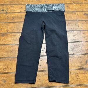 Pink Victoria’s Secret fold over yoga capri pants small‎